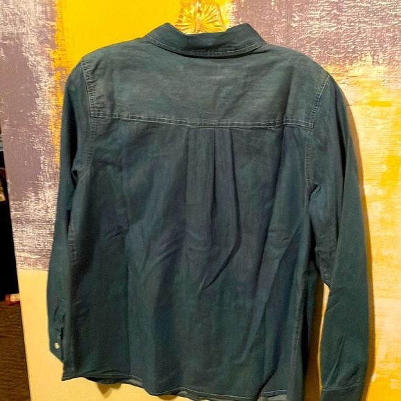NWT Christopher & Banks Petite Medium button up denim-like shirt. - Picture 3 of 3